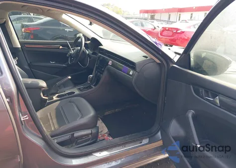 2020 Volkswagen Passat 2.0T R-Line from USA, damaged, VIN 1VWMA7A39LC025611